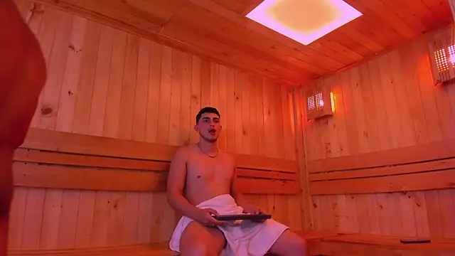 mike_friends live sex cam