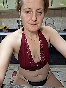 Sweet-milf- live sex cam