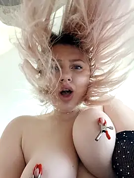 LadyLolyPop_'s cam snapshot