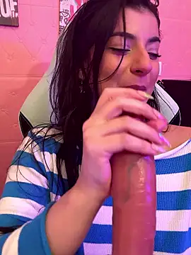 ZoeZayd's cam snapshot