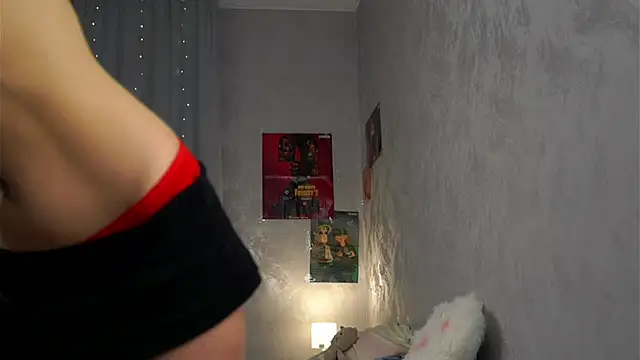 EleneButton's cam snapshot