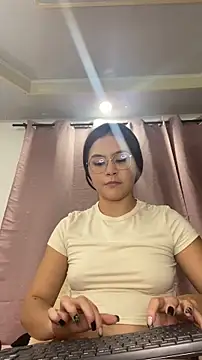 Cherry_Lunee's cam snapshot