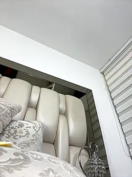 ALISSON_FOXXX1 live sex cam