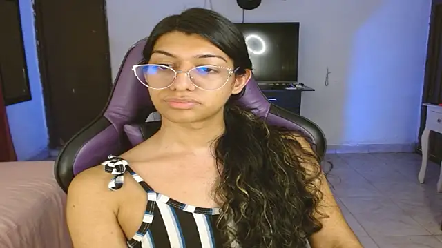 engielphoenis14 live sex cam