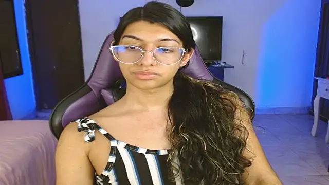 engielphoenis14 live sex cam