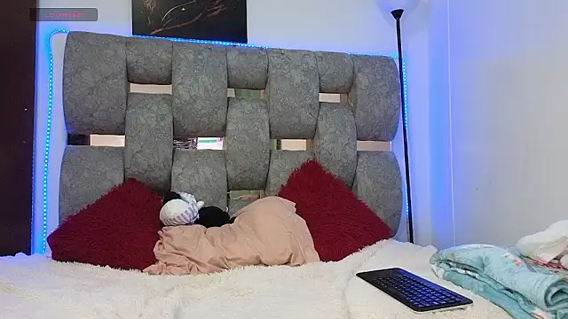 alix_kitty live sex cam