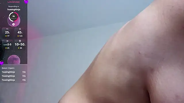 ElvaHilby live sex cam