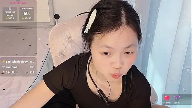 Lena-yyds's cam snapshot