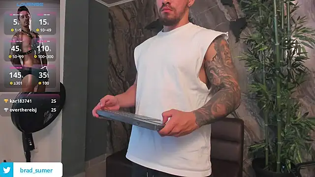 Brad_Summer live sex cam