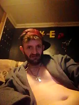 Nawtyslaveteen live sex cam