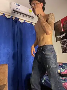 Kriss_Edwards live sex cam