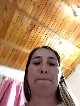 Iris_love18 live sex cam