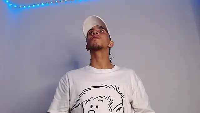 Monkey_uchiha777 live sex cam