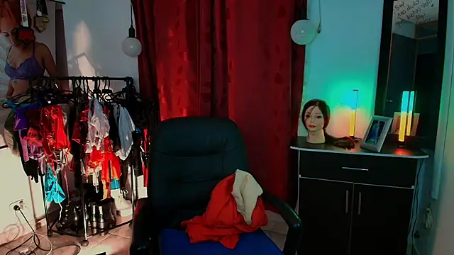 TinnaDawsom's cam snapshot