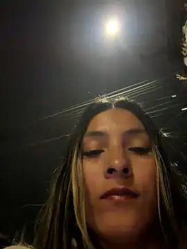 Cami_Leon2 live sex cam