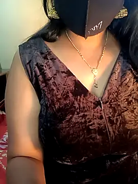 Reena_couple502 live sex cam