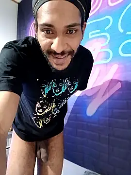 Mikaaa97 live sex cam