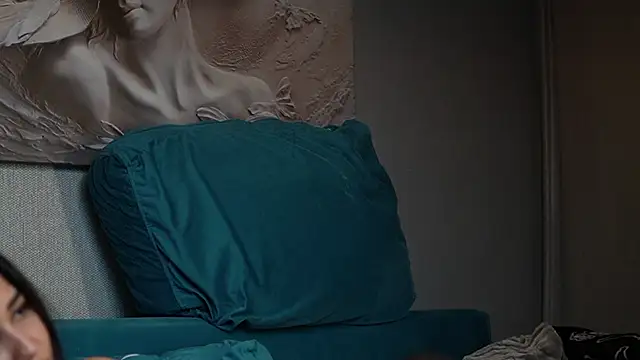 JuliaCoral live sex cam