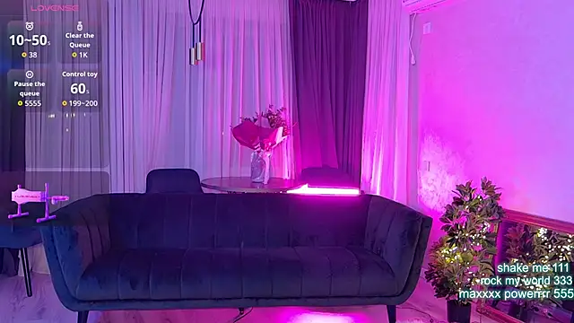 CutiePie69__ live sex cam