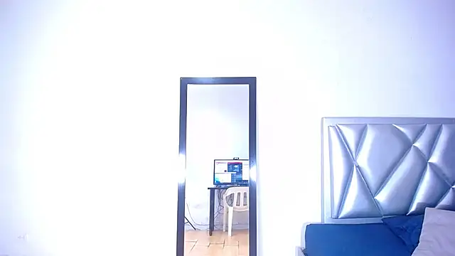 exotic_karmella's cam snapshot