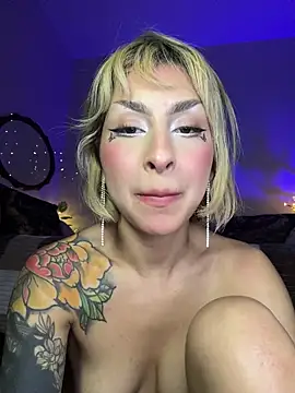 Cinamoonn live sex cam