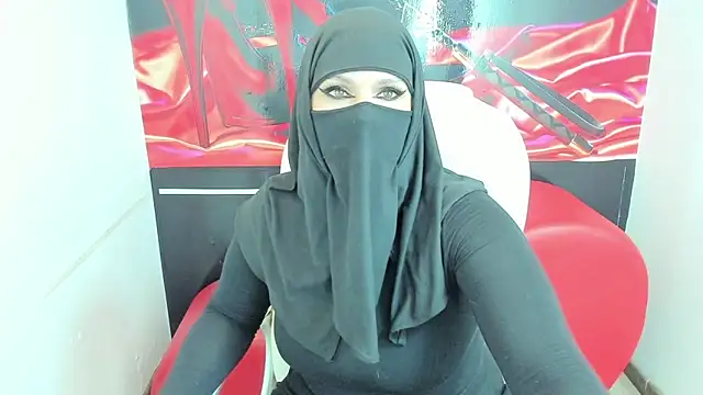 evelyn__salah's cam snapshot