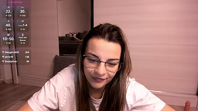 SweetViperr's cam snapshot