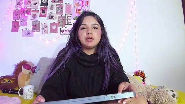 Pucaa_'s cam snapshot