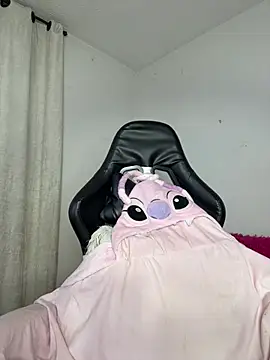 Miaa_love6969's cam snapshot