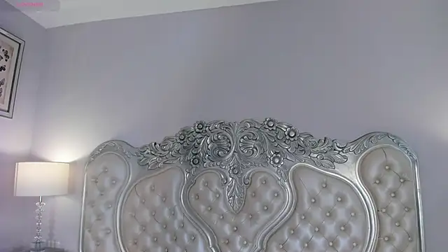 CarolineLee_'s cam snapshot