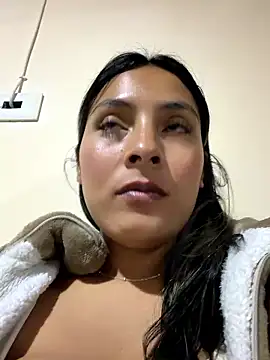 Cami_Leon2's cam snapshot