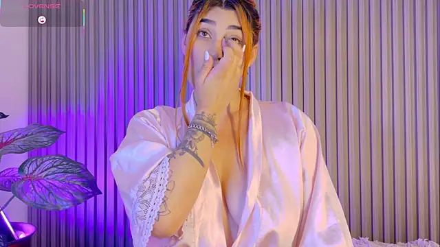 Celeste_Presstigge's cam snapshot