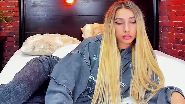 ChristynaRoss live sex cam