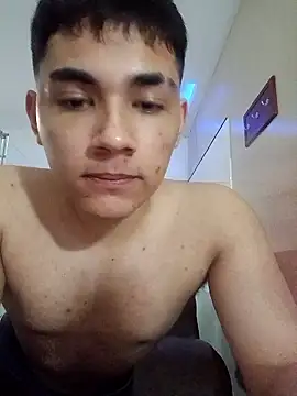 Santiagooo1233 live sex cam