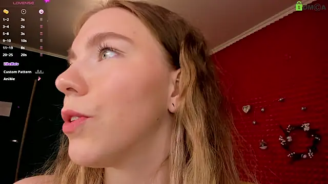 KinsleyHottie's cam snapshot