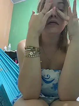 Amora_barros's cam snapshot