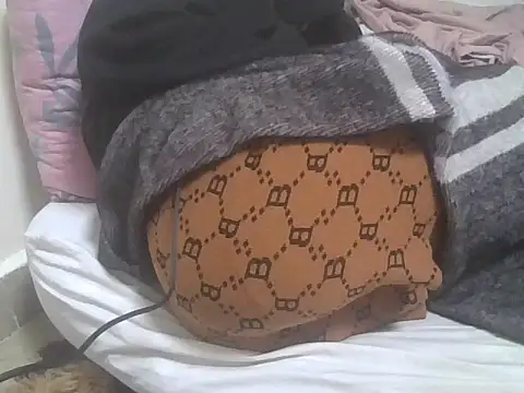 nicoliaM live sex cam