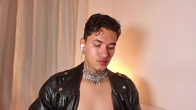AlecBanne live sex cam