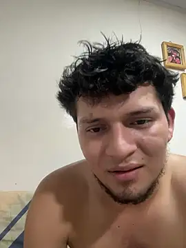 Noamilk's cam snapshot