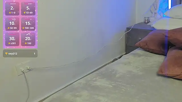 NikkiBotero live sex cam