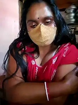 Sweet-Maddlina live sex cam