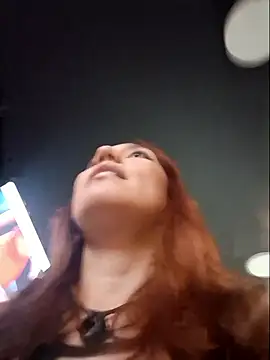 Eveeelyn25 live sex cam