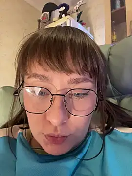 BettySquirtson live sex cam