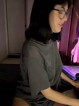 HinaSweet live sex cam