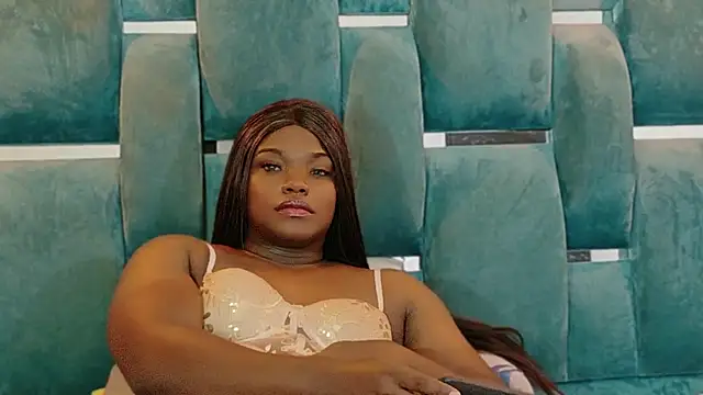 LuisaHottxx live sex cam