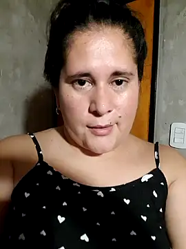 Clara_Arg live sex cam