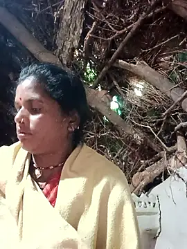 Manvi_hote's cam snapshot