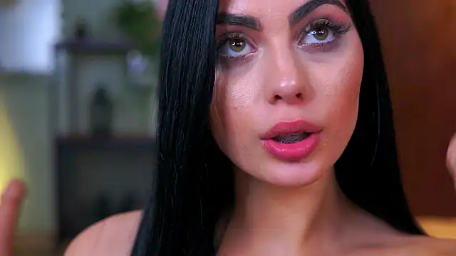 RavennaDArcy live sex cam