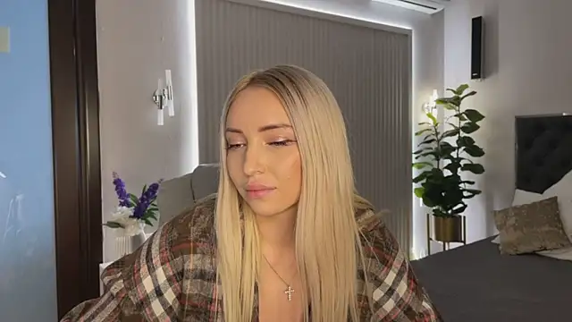 OhMyEmma's cam snapshot