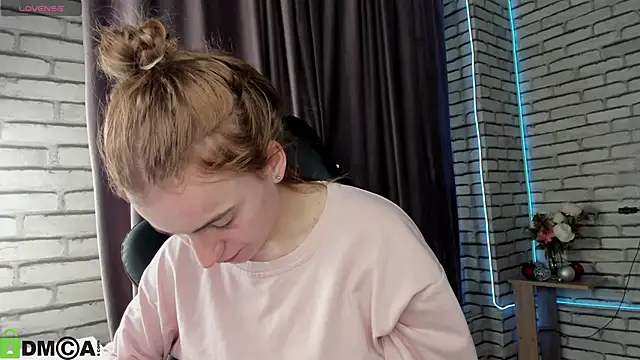 Stacey_Brown's cam snapshot